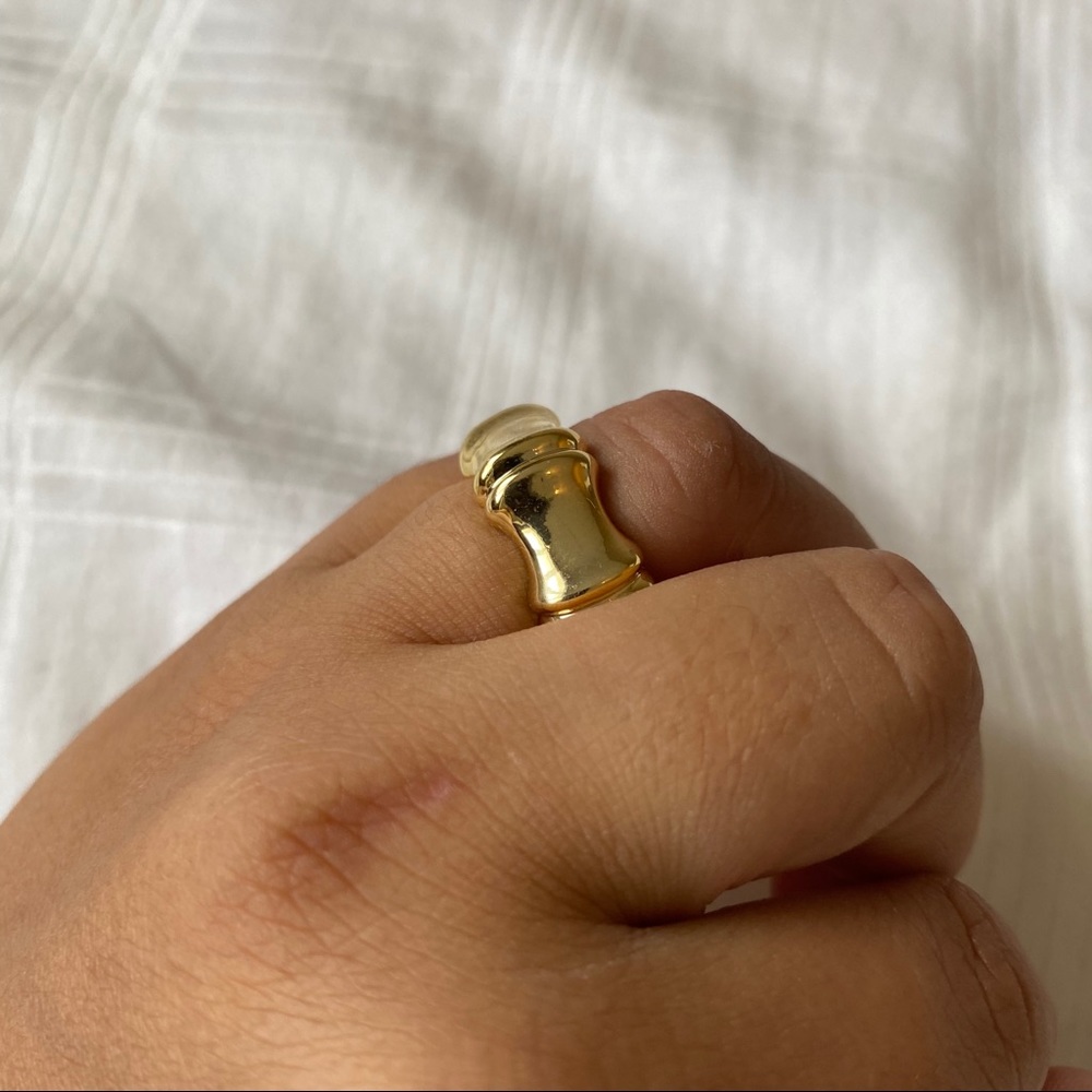 Vintage Inspired Gold Ring - Picture 6 of 8